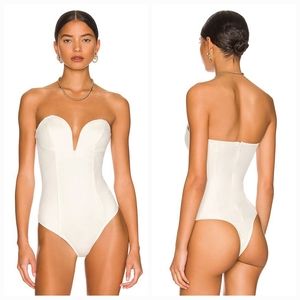 Superdown Gianna Sweetheart Bodysuit in White